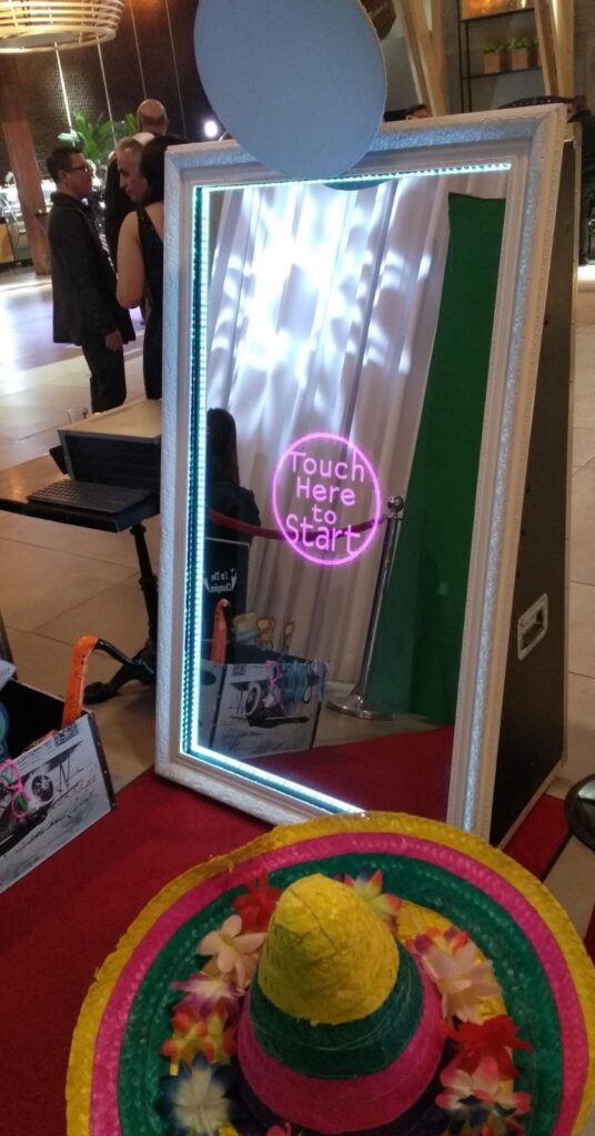 mirror photo booth company st. catharines