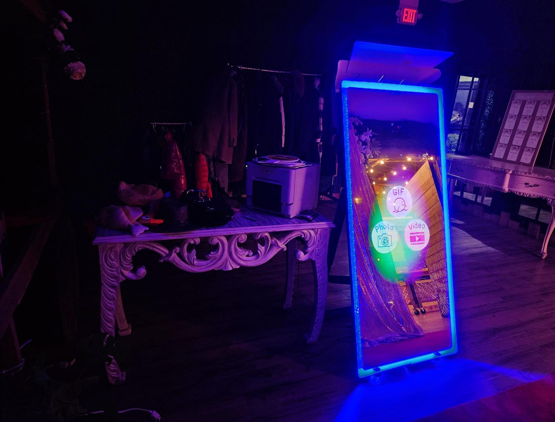 Photo Booth Rental Hamilton